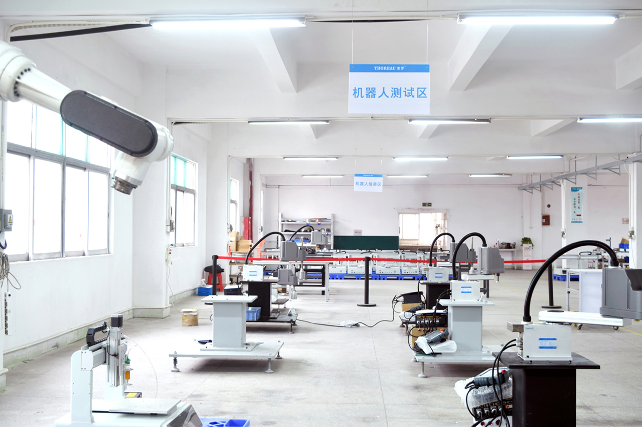 现代电子制造工业不可或缺的生产助力四轴机器人